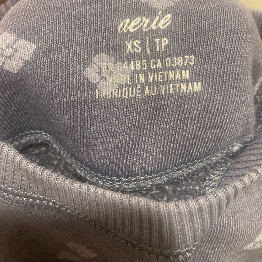 Aerie Sweatshirt - Picture 6 of 6